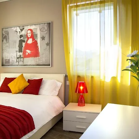 New La Lombarda City Center 2 Apartment *