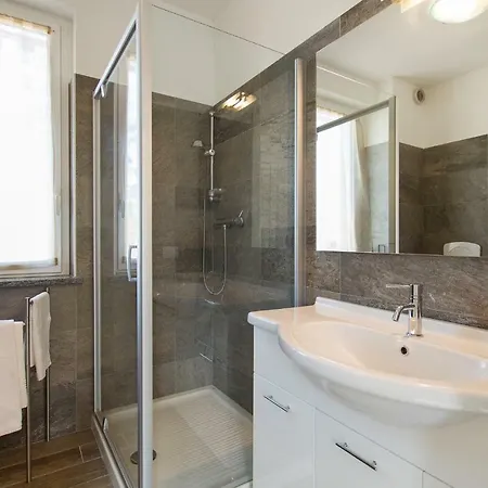 New La Lombarda City Center 2 Apartment *